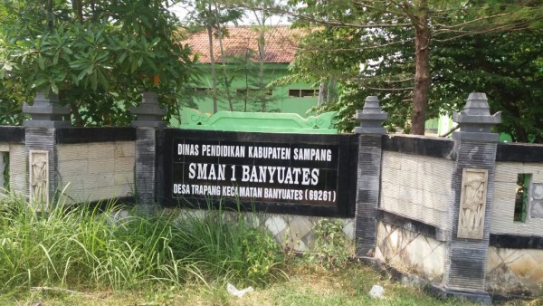 Para Wali Murid  SMA Negeri 1 Banyuates Keberatan Dugaan Adanya pungli RP.150 Ribu Untuk Setiap Siswa 