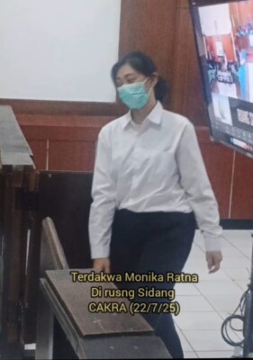 Terdakwa Monika Ratna Pujiastutik Diduga Gelapkan 4 Milliar 225 Juta Jalani Sidang Perdana