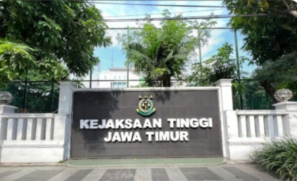 Oknum jaksa Dilaporkan Ke Polrestabes Surabaya Dugaan Penipuan